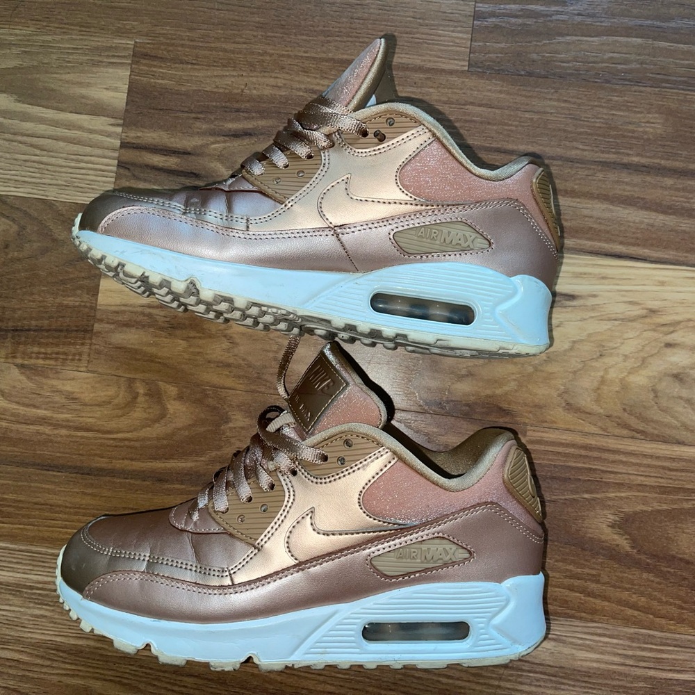 Nike Air Max 90 Metallic Bronze Sneakers